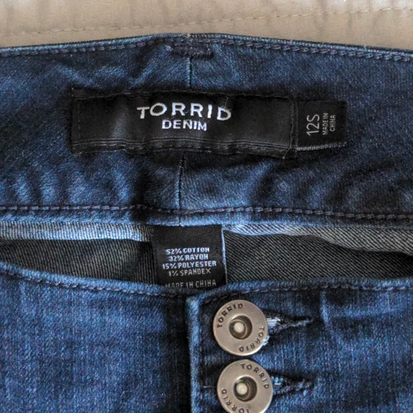 Torrid Dark Wash Skinny Jeans, size 12S - Picture 7 of 7